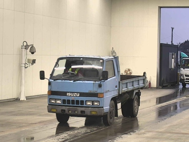 ISUZU ELF Dump